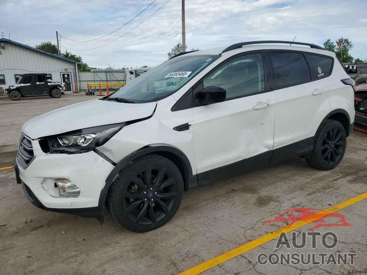 FORD ESCAPE 2018 - 1FMCU0GDXJUD04646