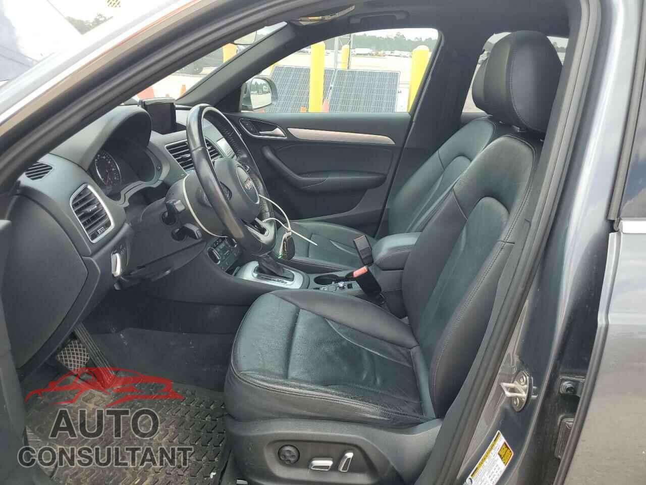 AUDI Q3 2017 - WA1JCCFS3HR017558