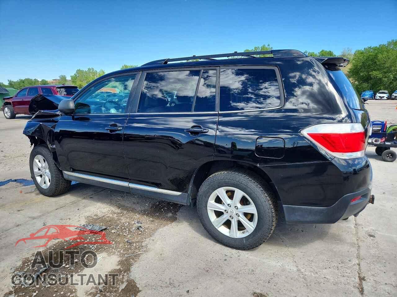 TOYOTA HIGHLANDER 2011 - 5TDBK3EHXBS071208