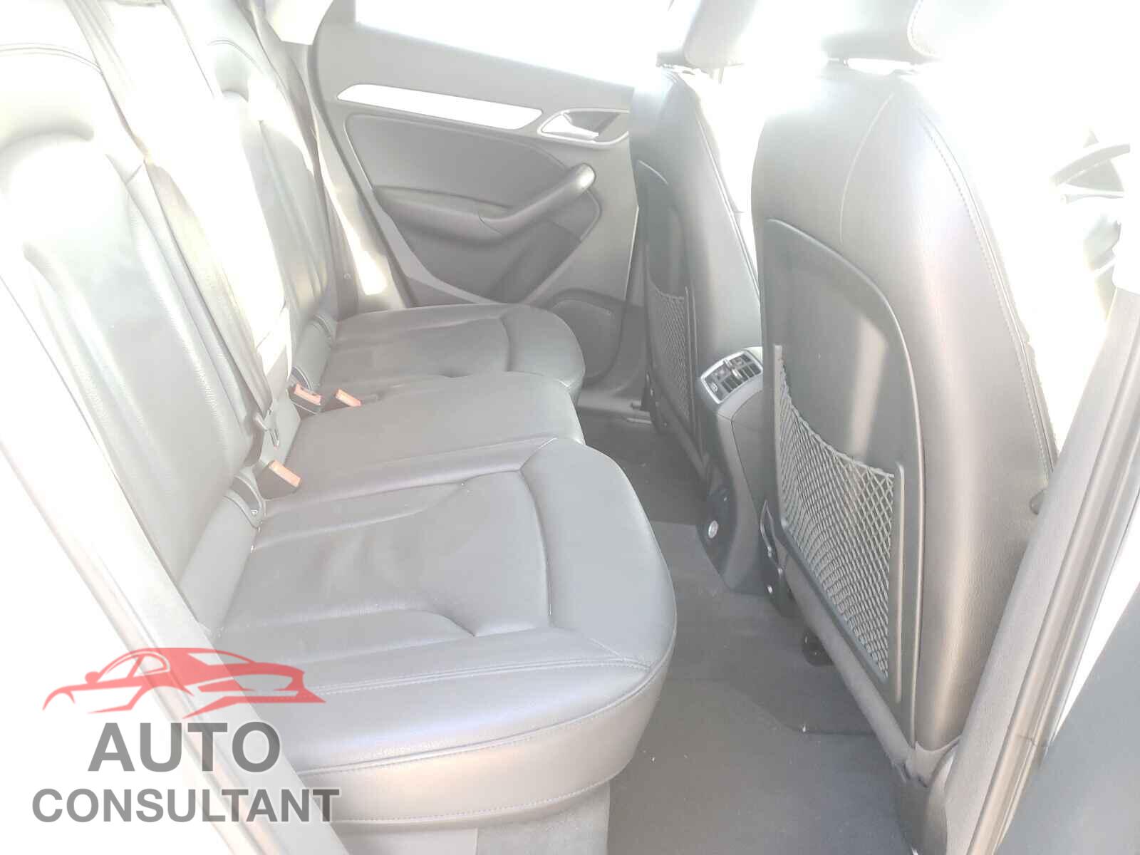 AUDI Q3 2017 - WA1BCCFS3HR015376