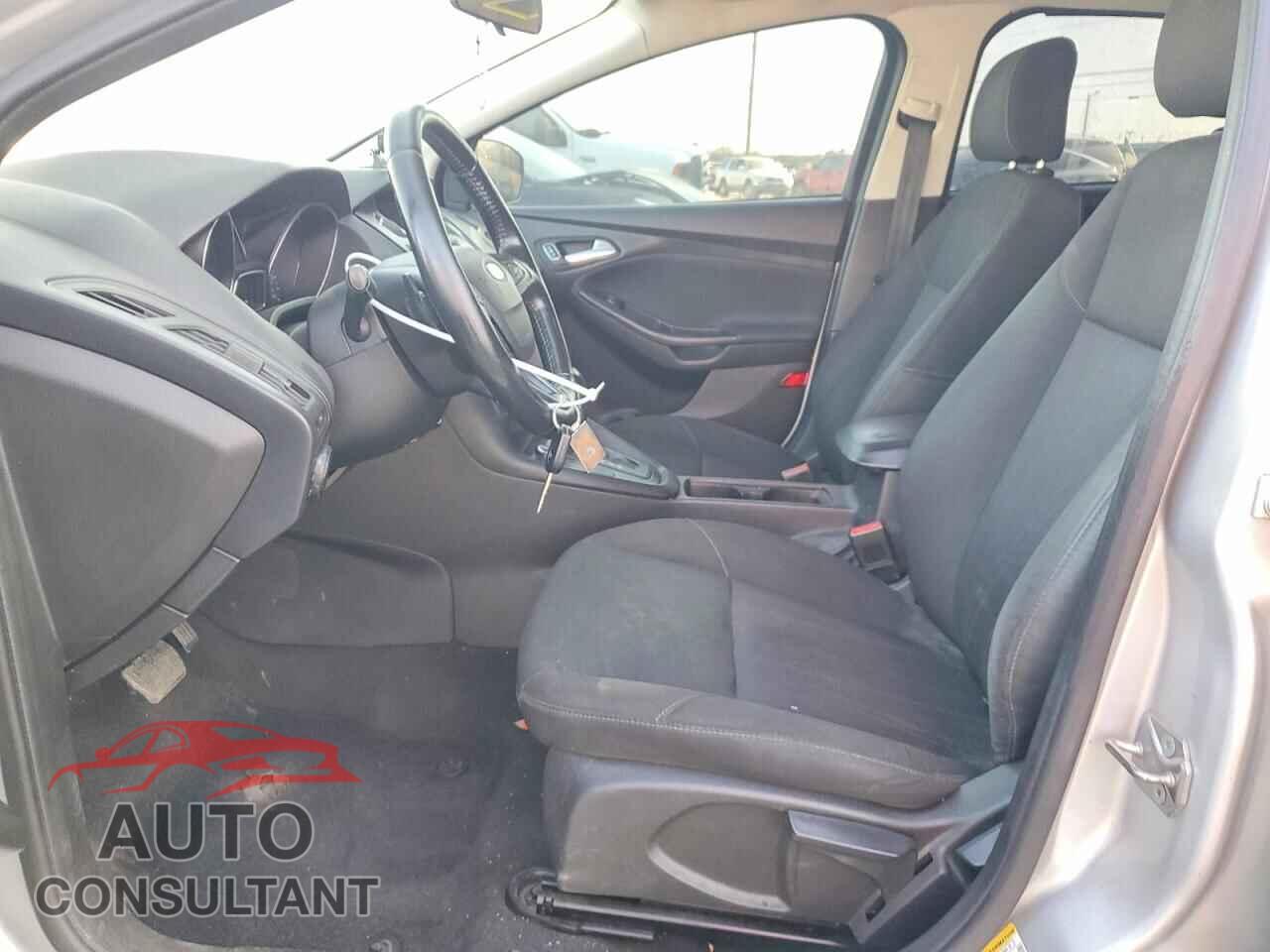 FORD FOCUS 2015 - 1FADP3F21FL357949