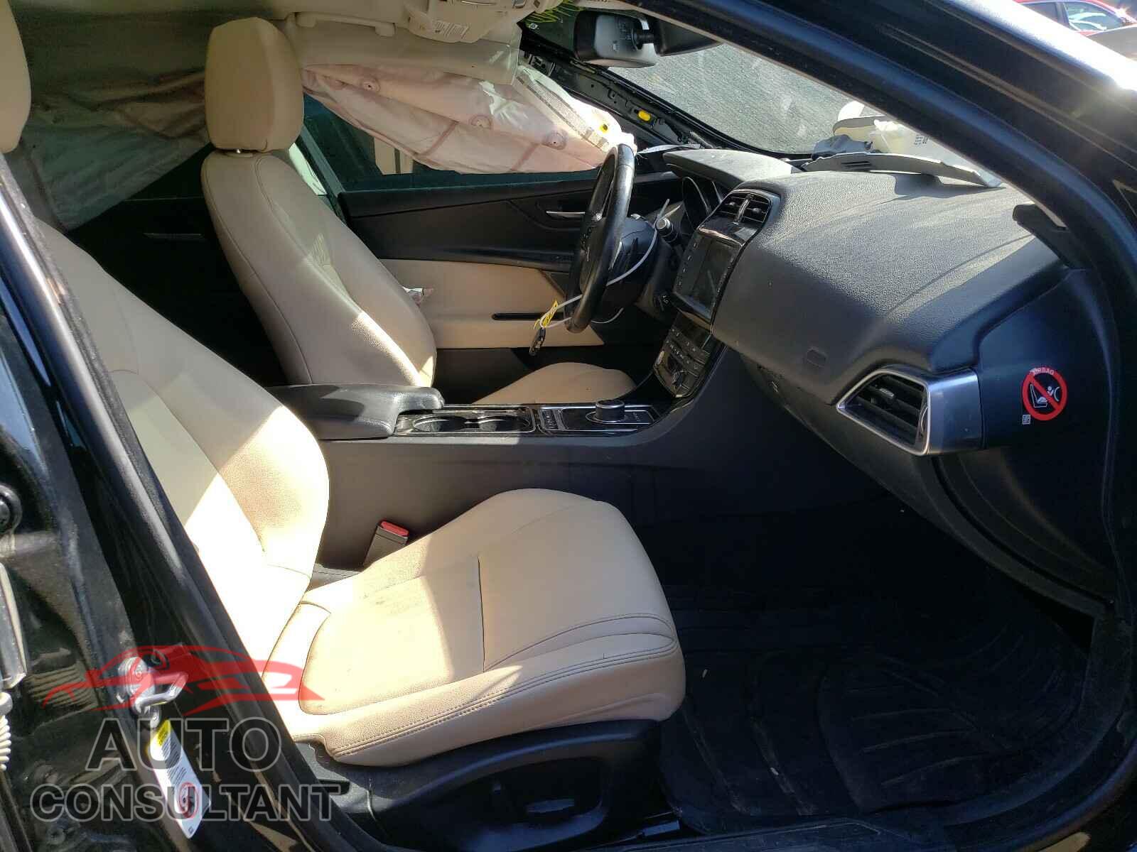 JAGUAR XE 2017 - SAJAR4BG4HA959081