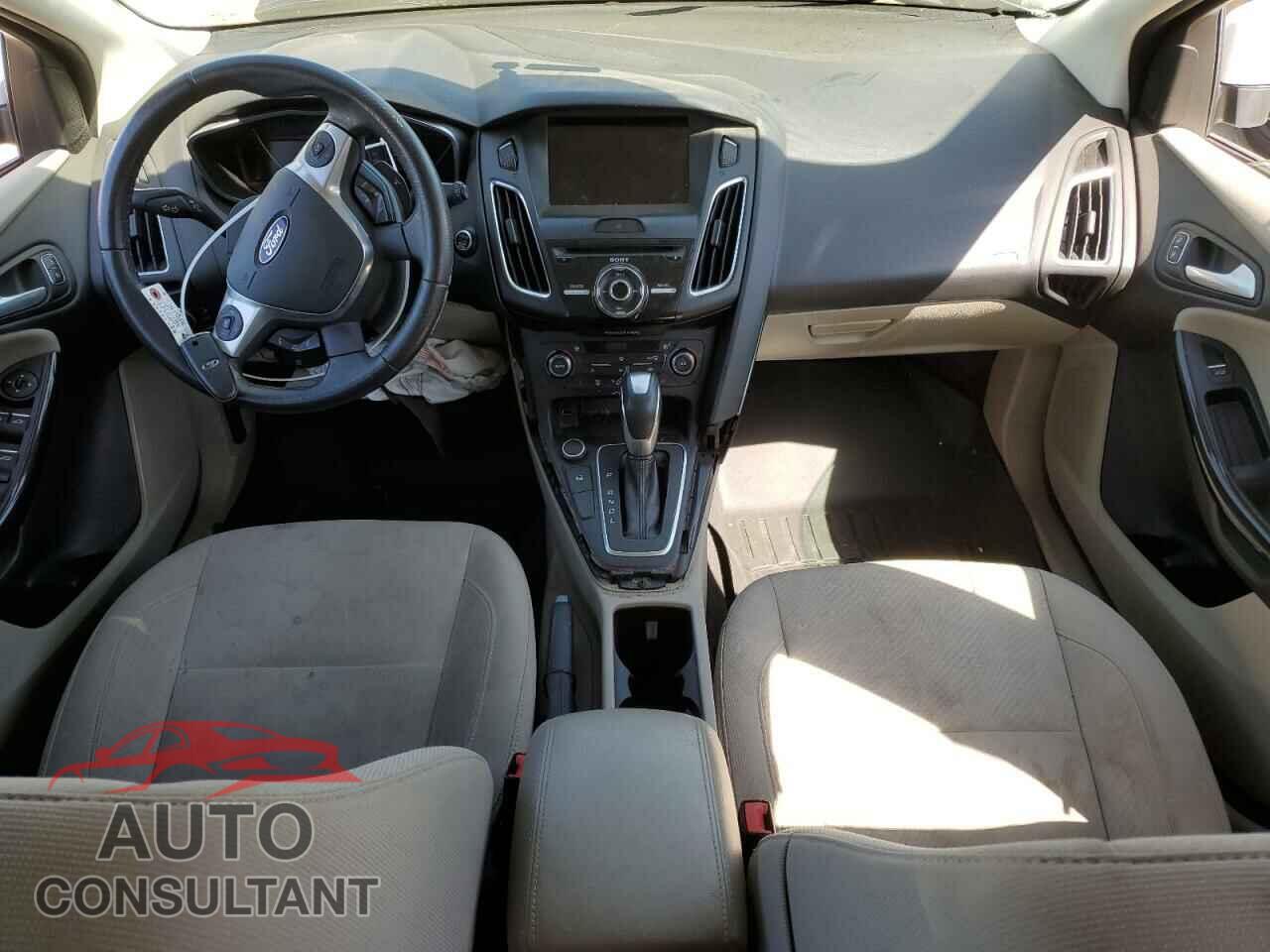 FORD FOCUS 2017 - 1FADP3R41HL224558