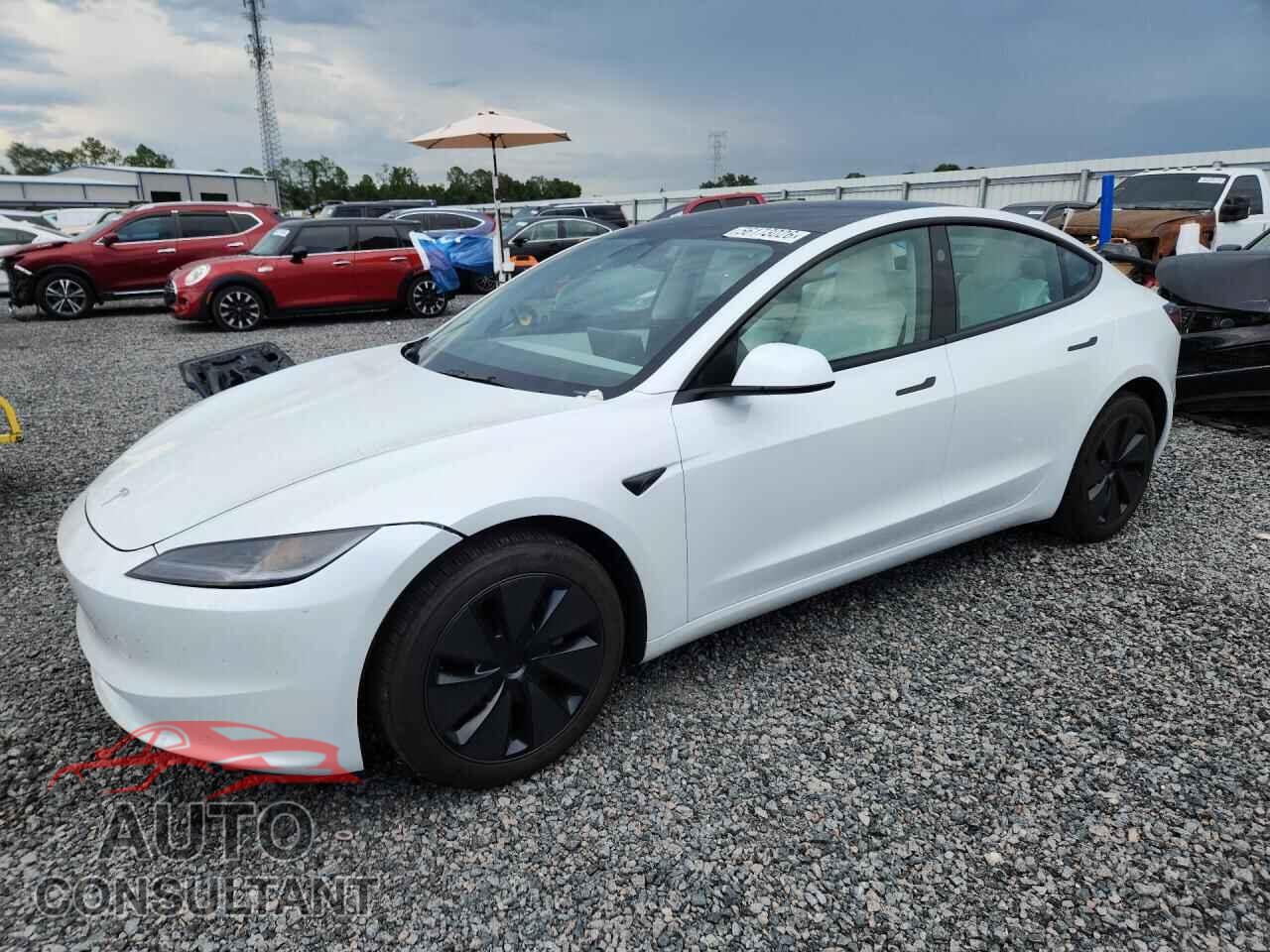 TESLA MODEL 3 2025 - 5YJ3E1EAXSF047126