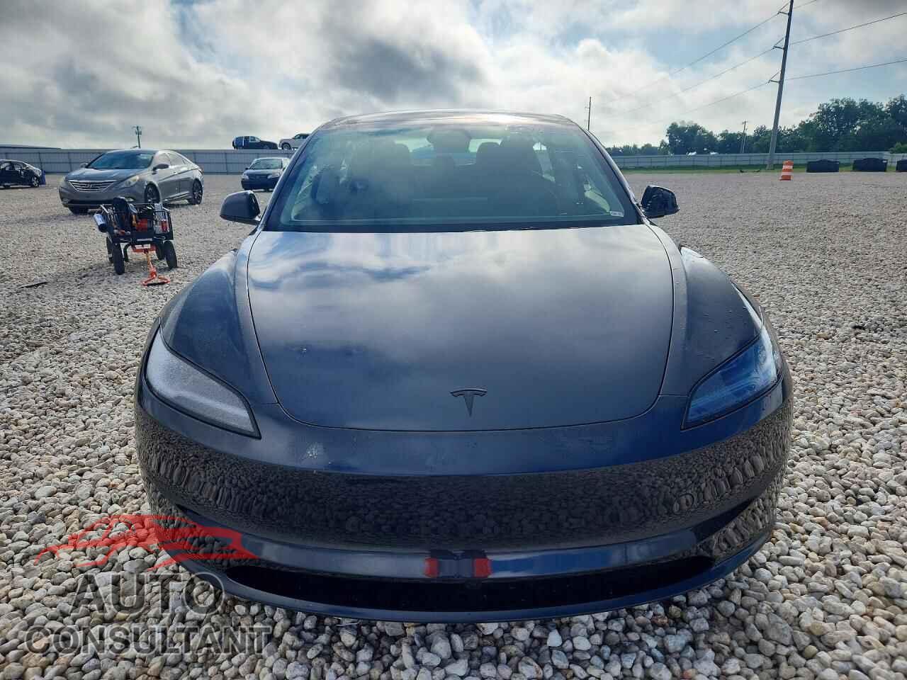 TESLA MODEL 3 2026 - 5YJ3E1EAXTF158485
