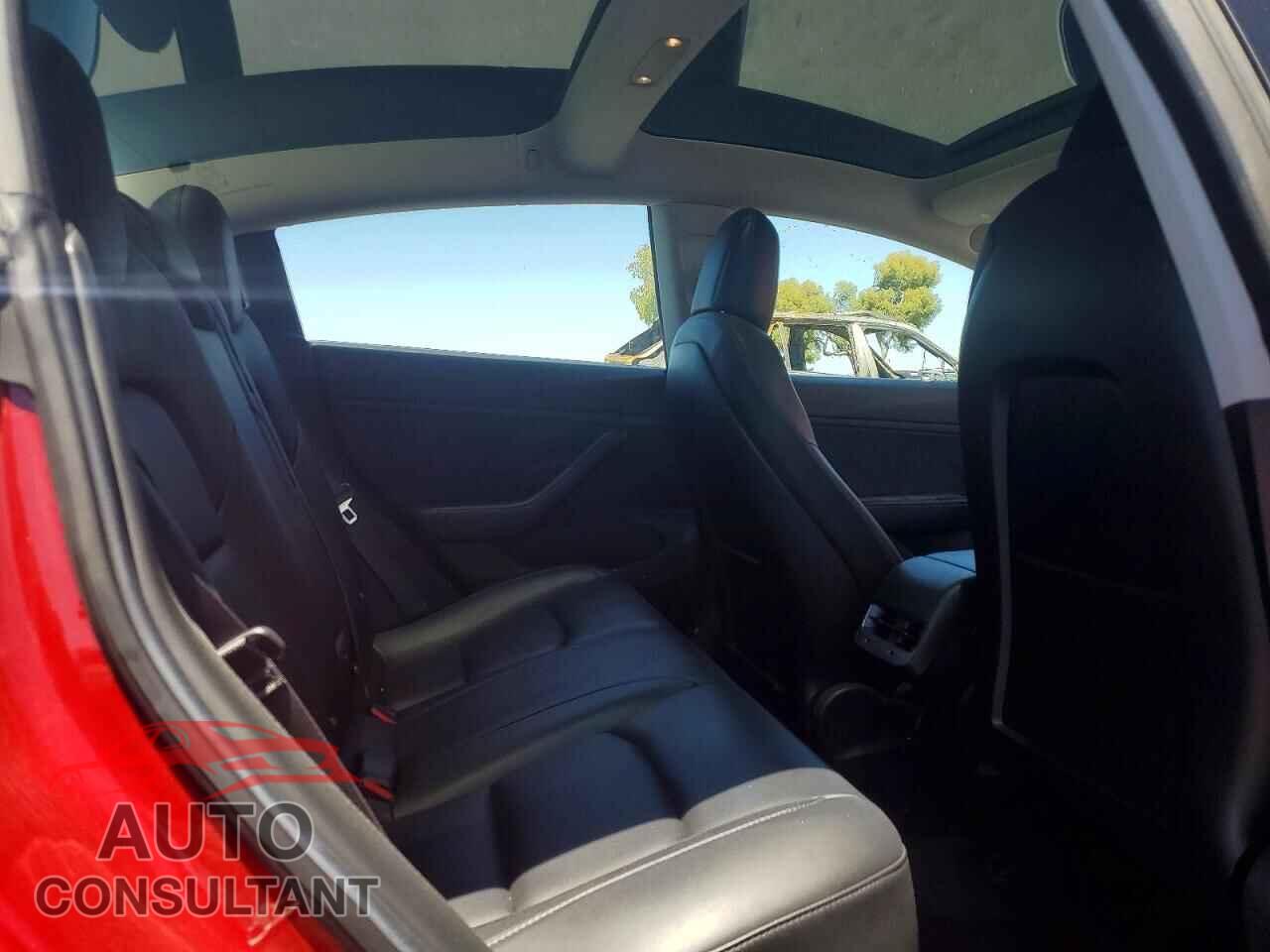 TESLA MODEL 3 2018 - 5YJ3E1EB7JF073397
