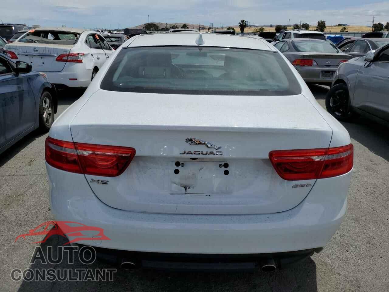 JAGUAR XE 2018 - SAJAD4FX6JCP25740