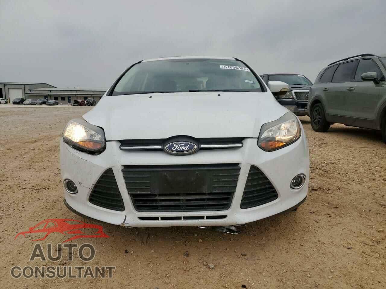 FORD FOCUS 2014 - 1FADP3K24EL187042