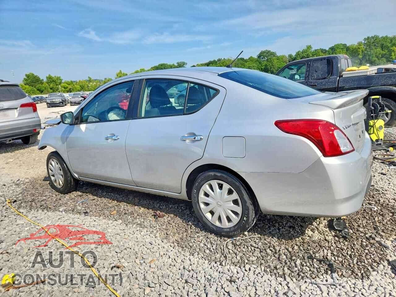 NISSAN VERSA 2017 - 3N1CN7AP5HK435817