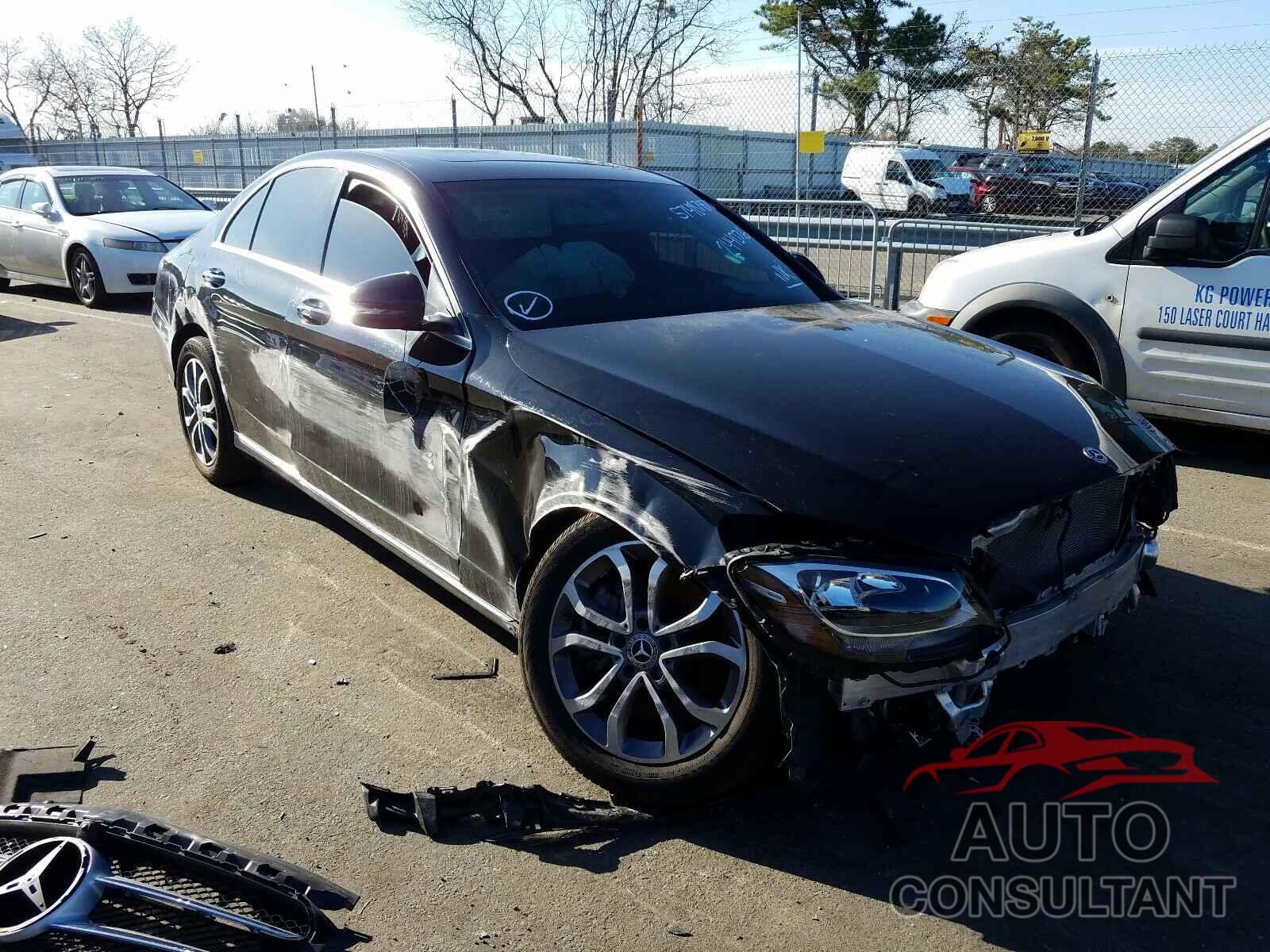 MERCEDES-BENZ C-CLASS 2018 - 55SWF4KB1JU244076