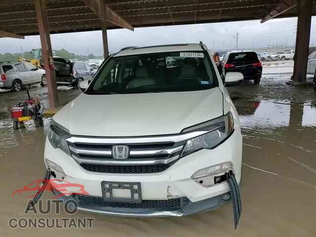 HONDA PILOT 2017 - 5FNYF6H08HB103253