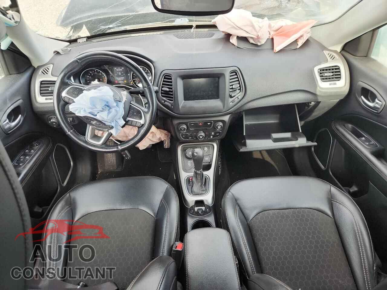JEEP COMPASS 2019 - 3C4NJDBBXKT847705