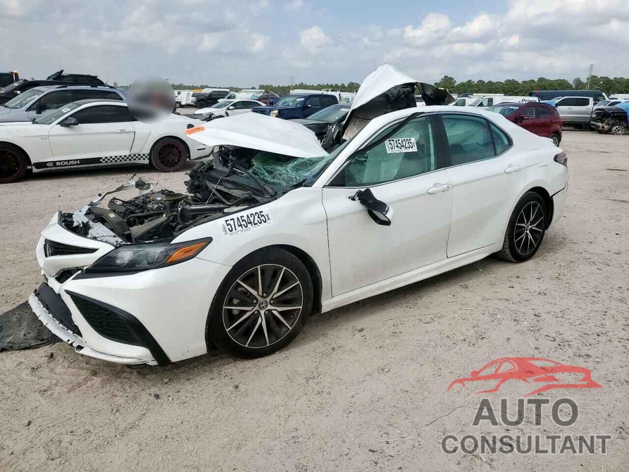 TOYOTA CAMRY 2023 - 4T1G11AK5PU732849