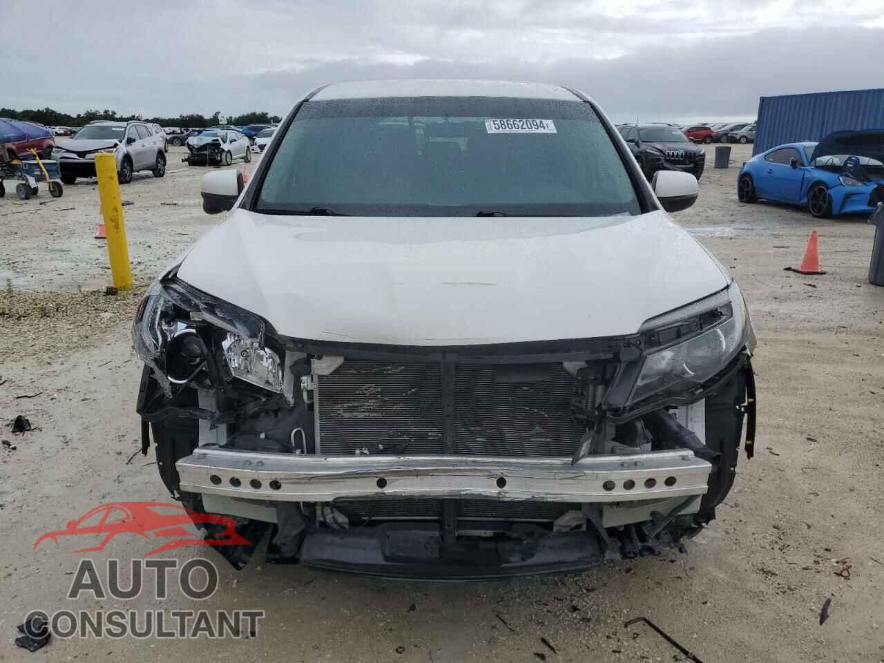 HONDA PILOT 2017 - 5FNYF5H33HB018731