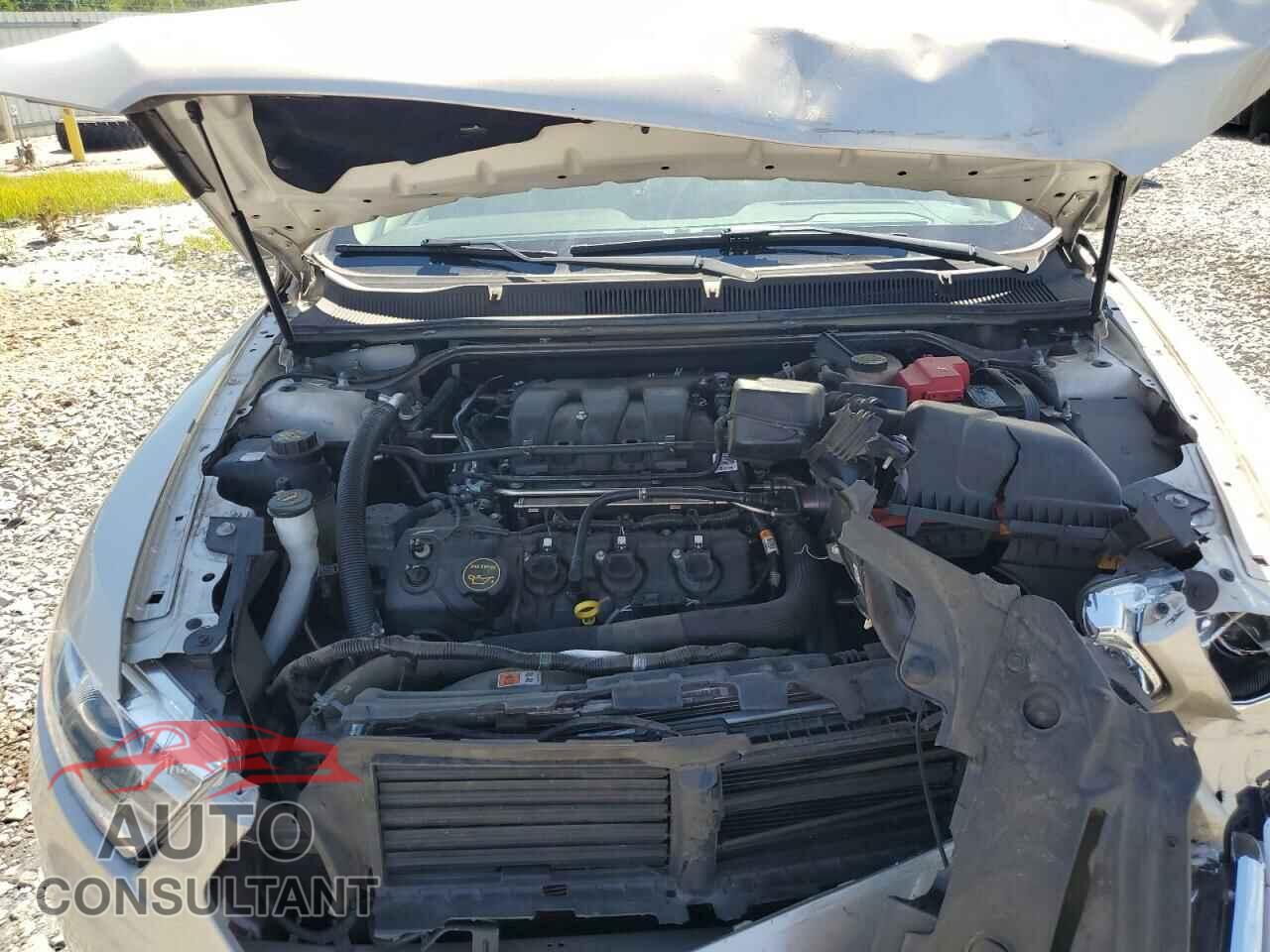 FORD TAURUS 2017 - 1FAHP2E86HG129751