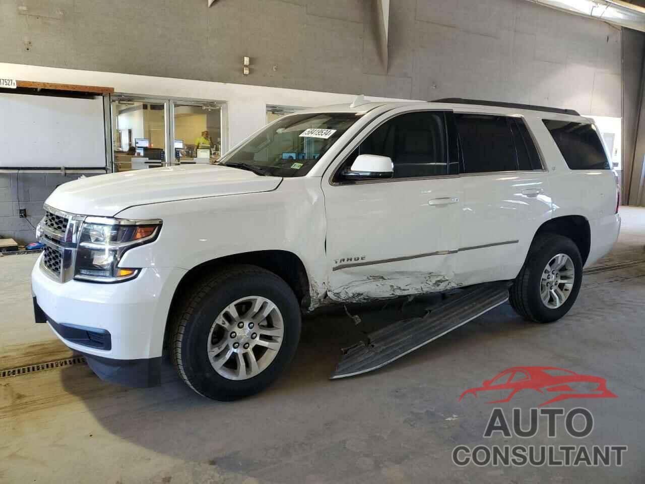 CHEVROLET TAHOE 2017 - 1GNSKBKC2HR109371