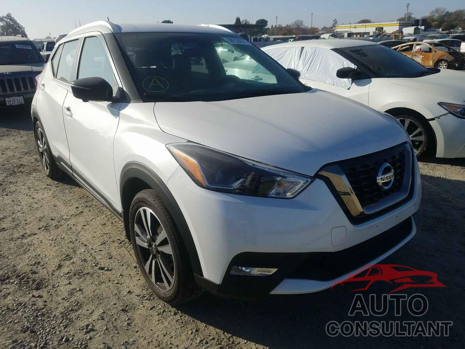 NISSAN KICKS 2019 - 3N1CP5CU0KL561795