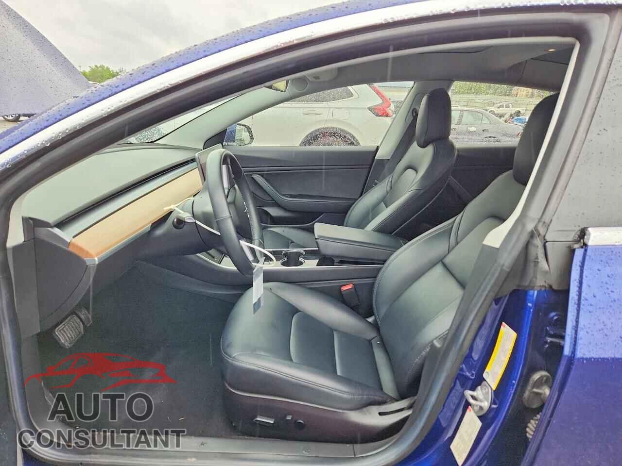 TESLA MODEL 3 2018 - 5YJ3E1EA1JF027104