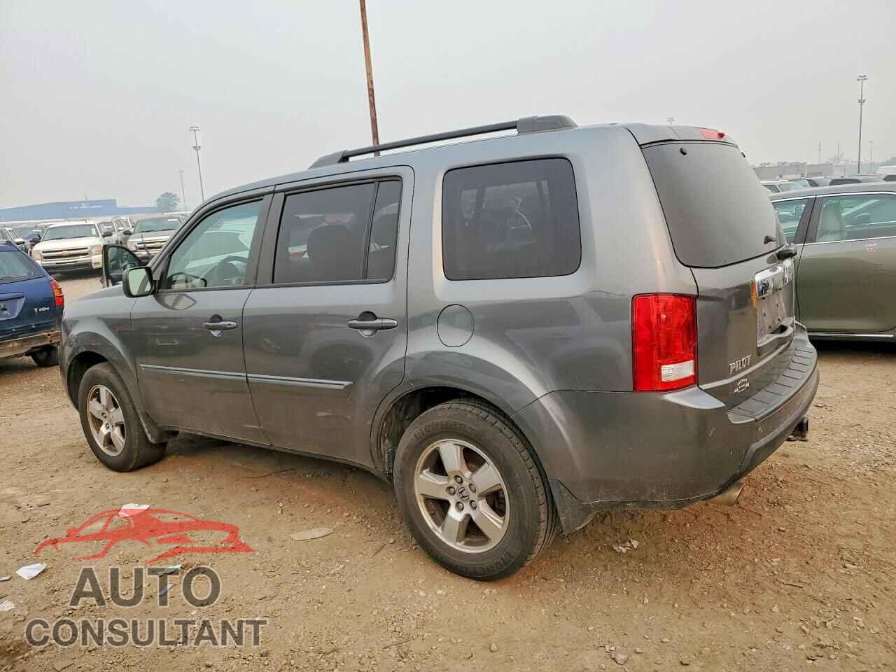 HONDA PILOT 2011 - 5FNYF4H52BB047575
