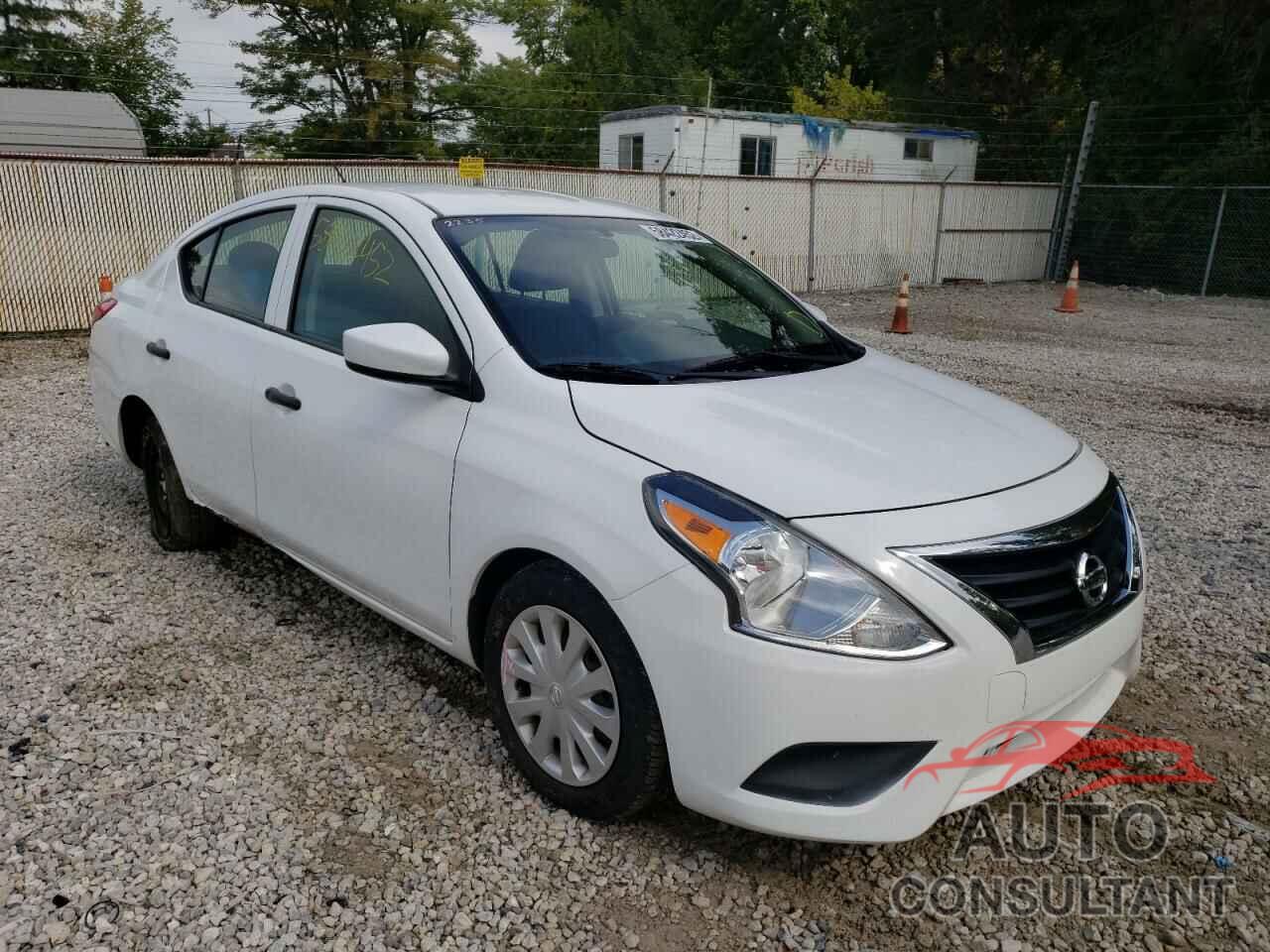 NISSAN VERSA 2019 - 3N1CN7AP0KL827427