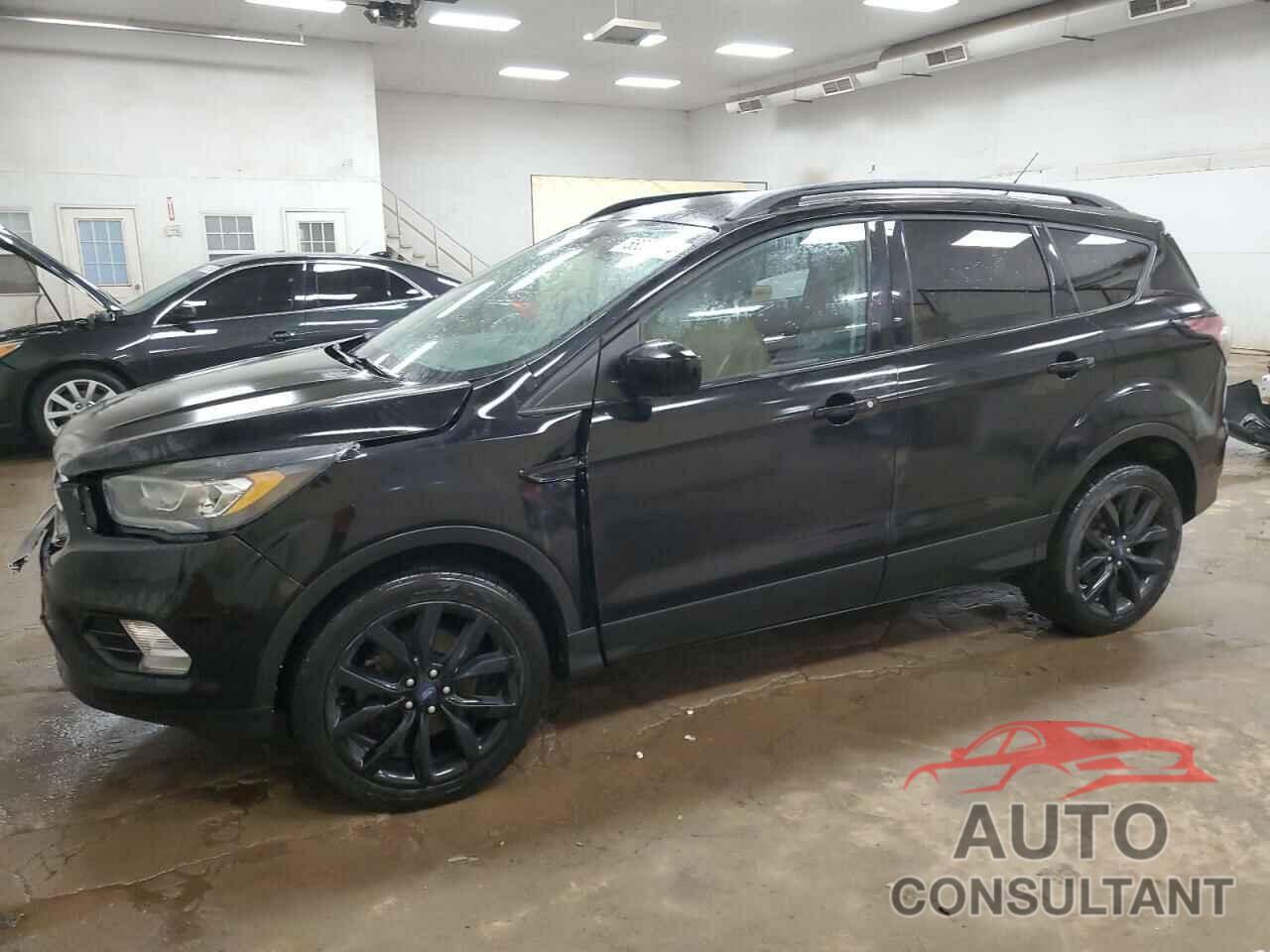 FORD ESCAPE 2018 - 1FMCU9GD5JUD03196