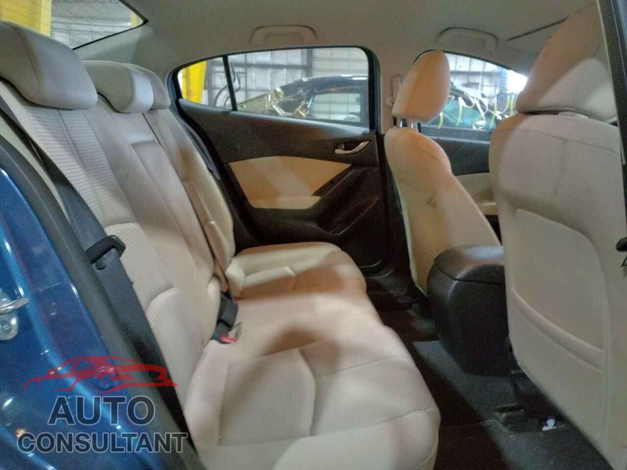 MAZDA 3 2017 - JM1BN1U79H1127262