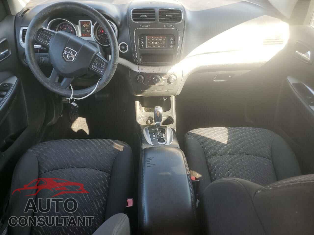 DODGE JOURNEY 2015 - 3C4PDCBG9FT711223
