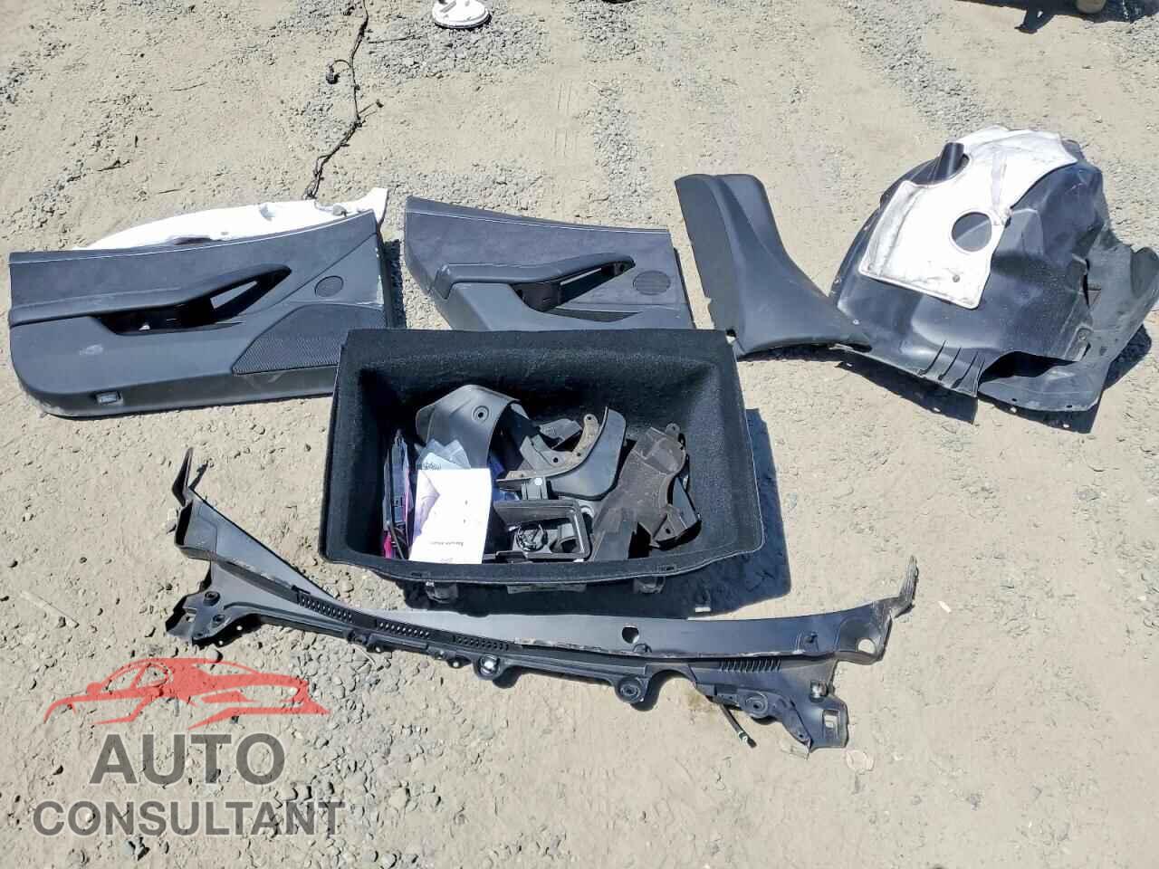 TESLA MODEL 3 2025 - 5YJ3E1EB7SF963996