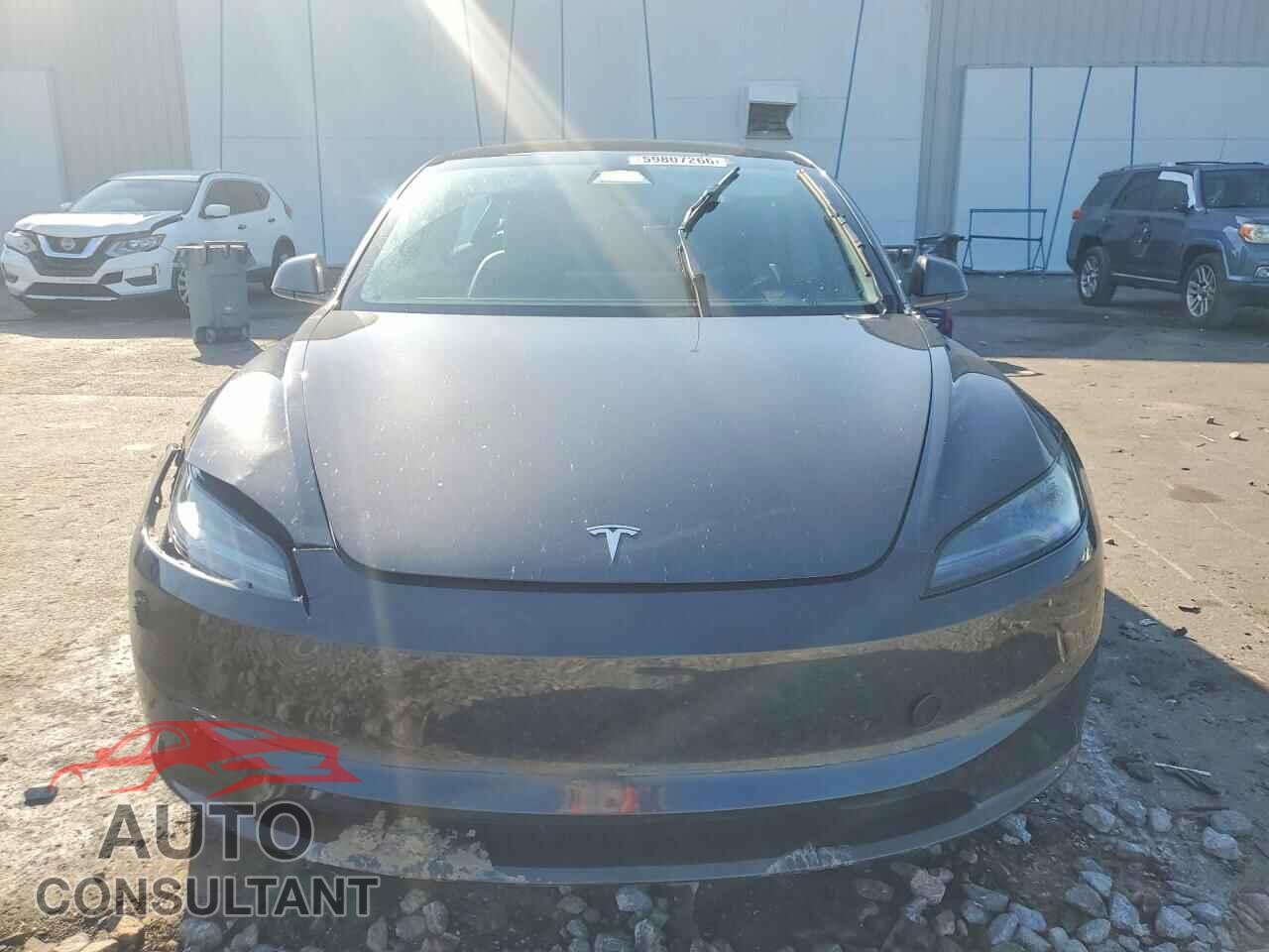 TESLA MODEL 3 2024 - 5YJ3E1EA1RF826568