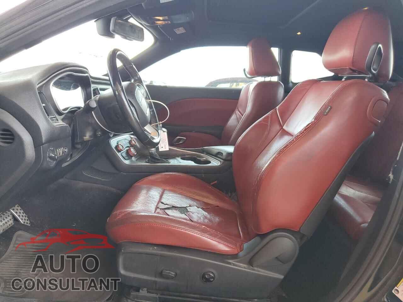DODGE CHALLENGER 2018 - 2C3CDZBT2JH161710