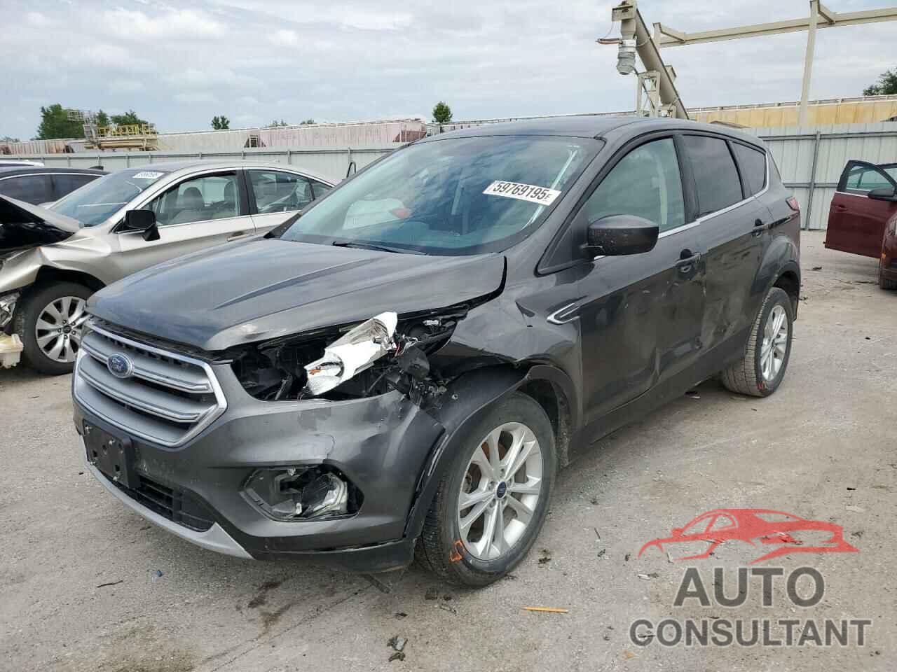 FORD ESCAPE 2017 - 1FMCU0GD0HUA40881