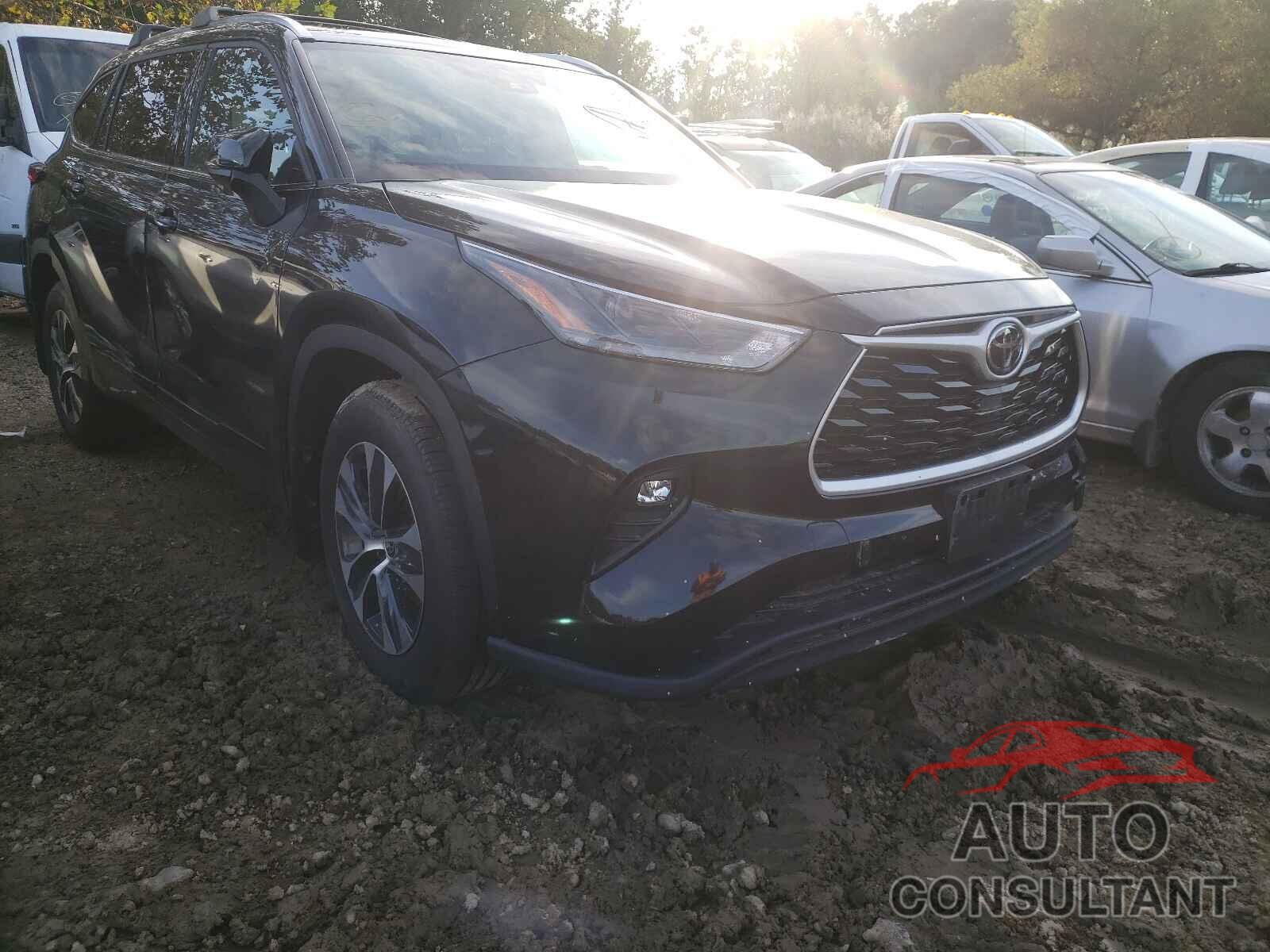 TOYOTA HIGHLANDER 2021 - 5TDHZRBH1MS092884