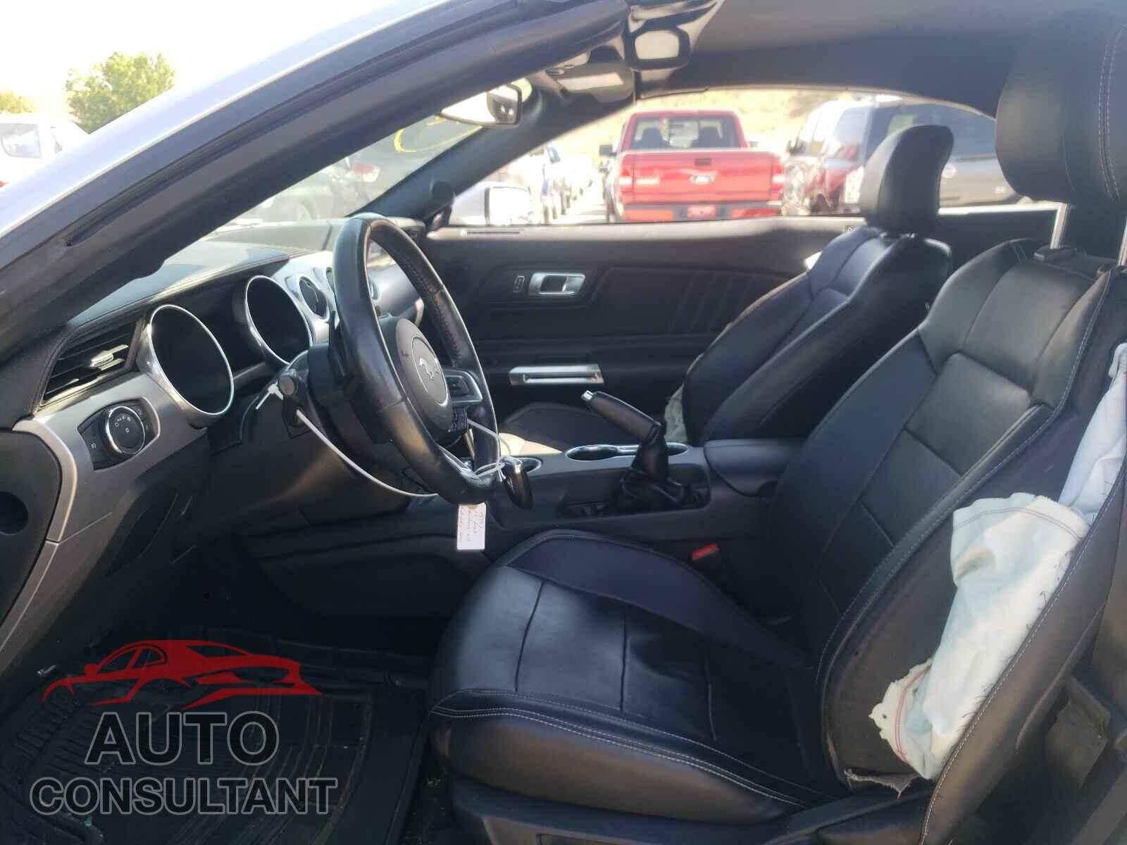 FORD MUSTANG 2018 - 1FATP8UH8J5123997