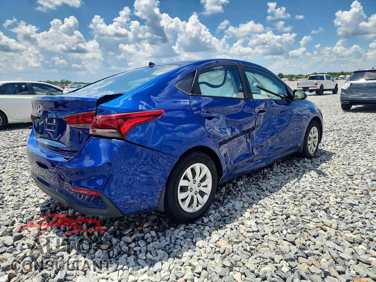 HYUNDAI ACCENT 2018 - 3KPC24A33JE032604