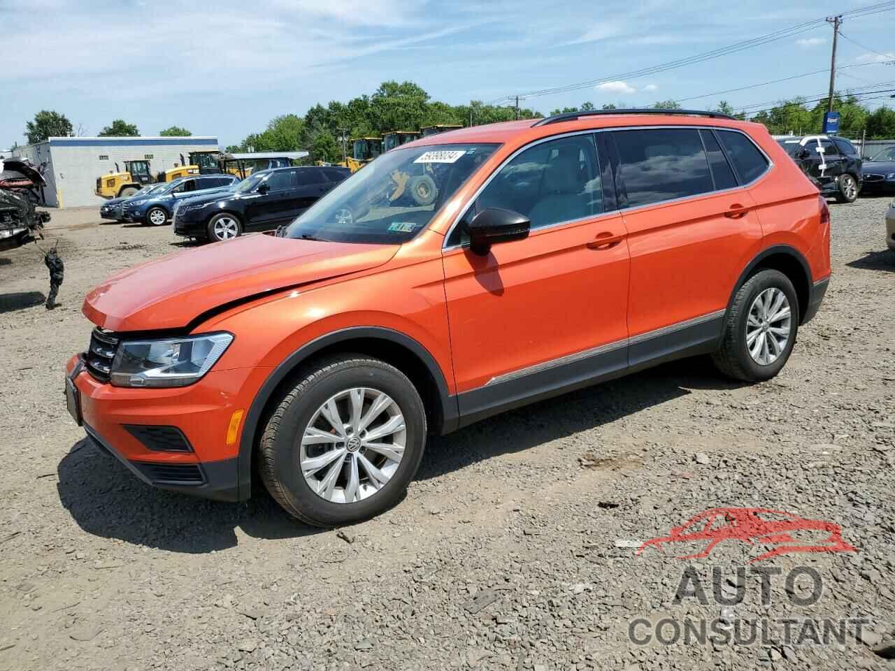 VOLKSWAGEN TIGUAN 2018 - 3VV2B7AX0JM183116