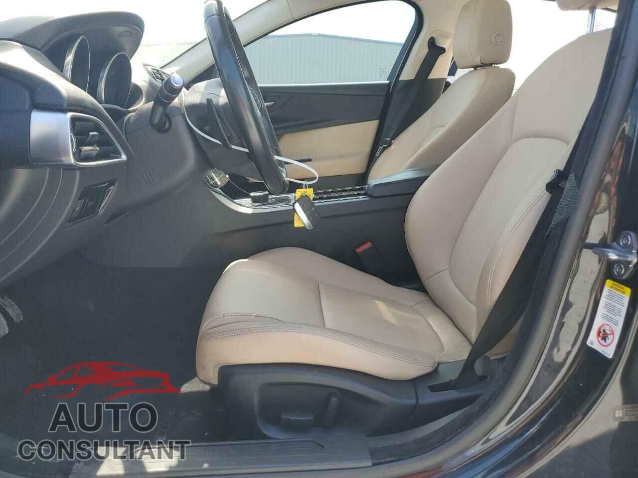 JAGUAR XE 2018 - SAJAR4FX4JCP34261