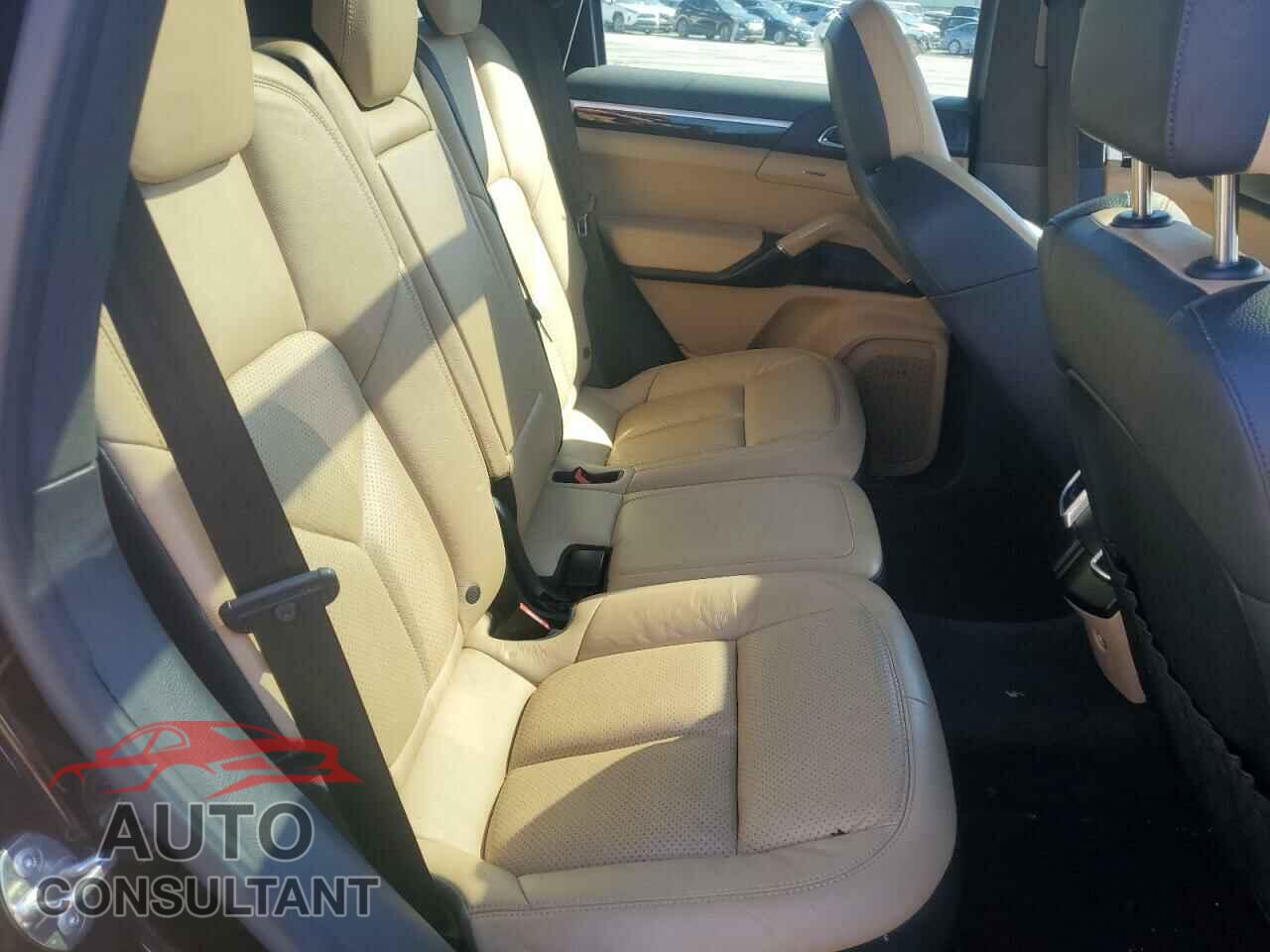 PORSCHE CAYENNE 2016 - WP1AA2A27GLA10304