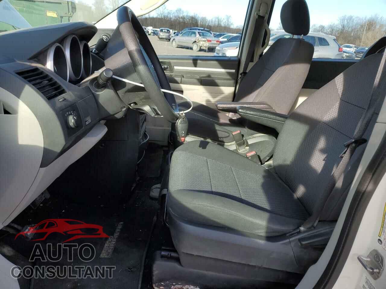DODGE CARAVAN 2010 - 2D4RN4DE1AR212096