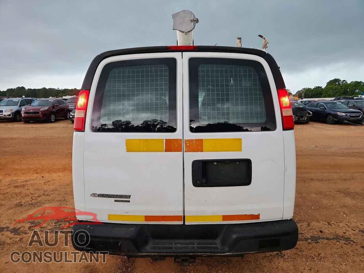 CHEVROLET EXPRESS 2013 - 1GCWGFCA9D1903843