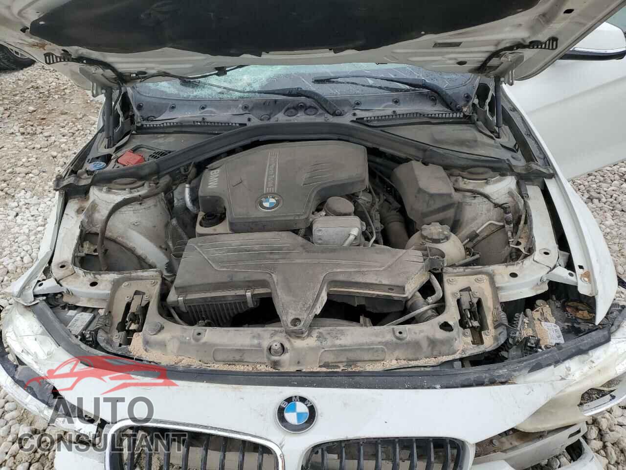 BMW 3 SERIES 2016 - WBA8E9C52GK648256