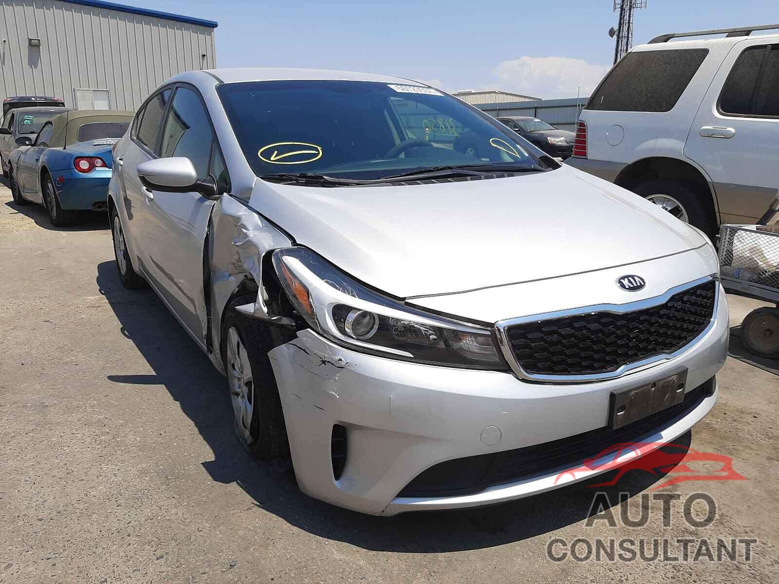 KIA FORTE 2018 - 3KPFK4A78JE268679