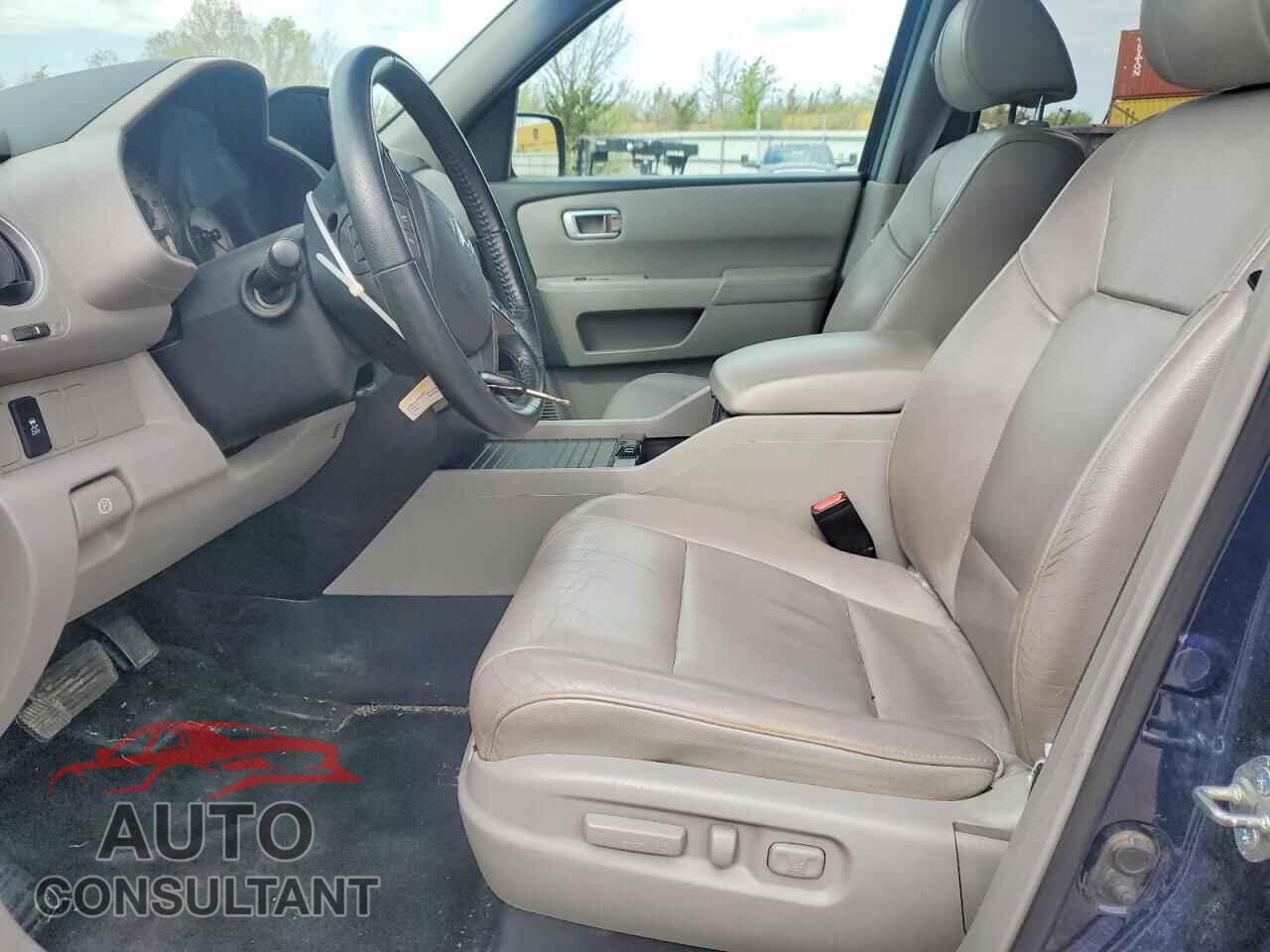 HONDA PILOT 2014 - 5FNYF4H52EB035429