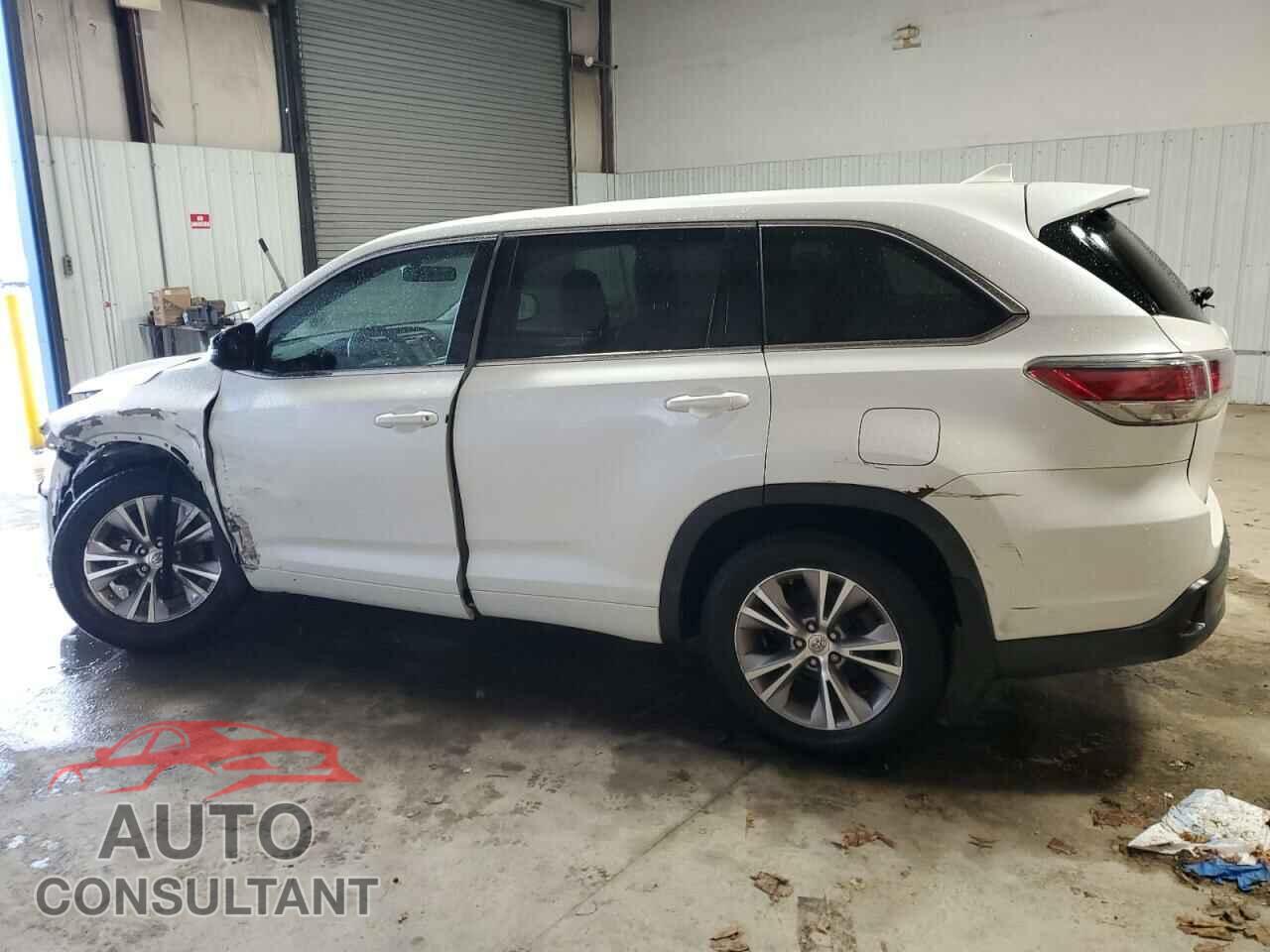 TOYOTA HIGHLANDER 2015 - 5TDBKRFH8FS198921