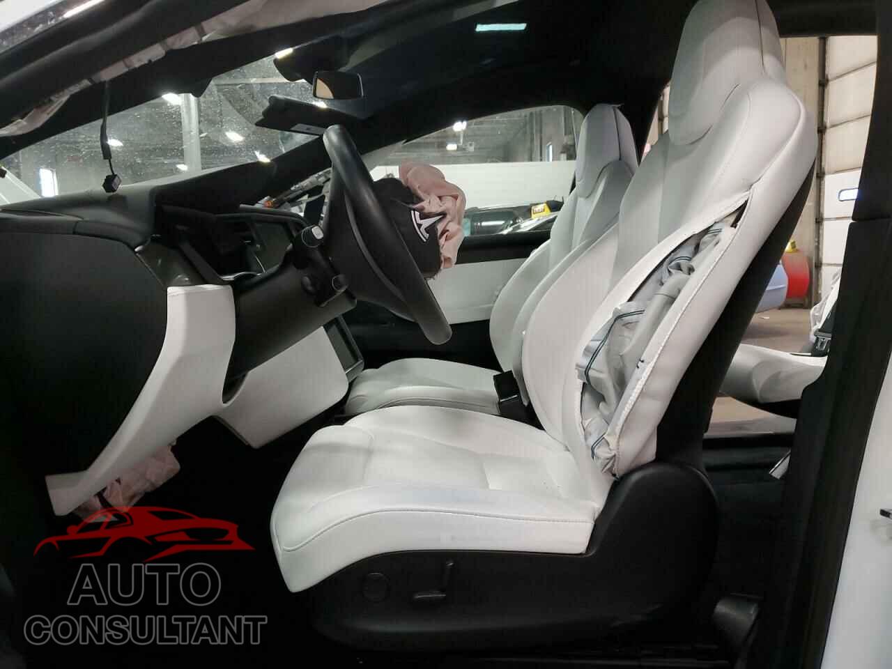 TESLA MODEL X 2018 - 5YJXCBE29JF116876