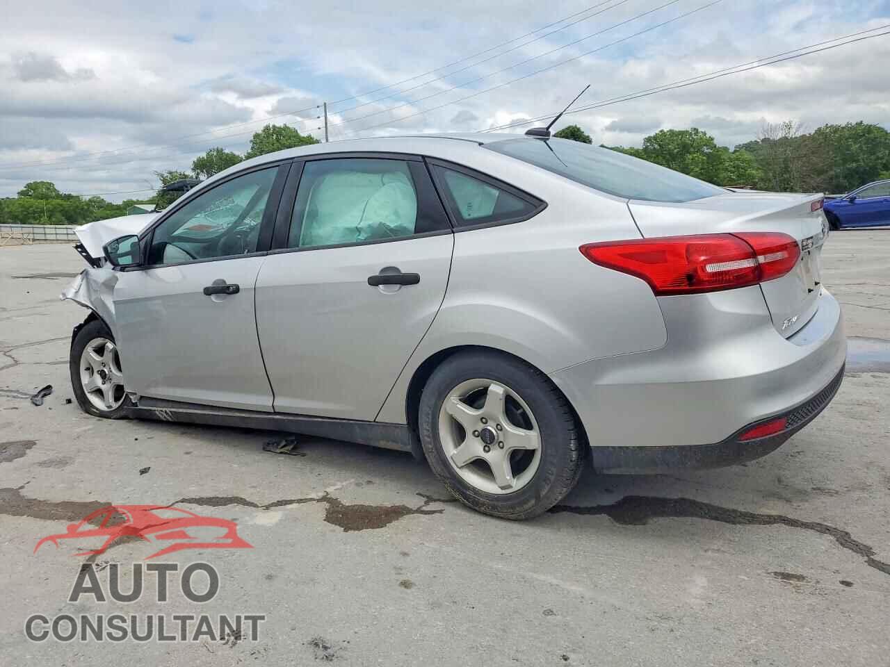 FORD FOCUS 2015 - 1FADP3E29FL311450