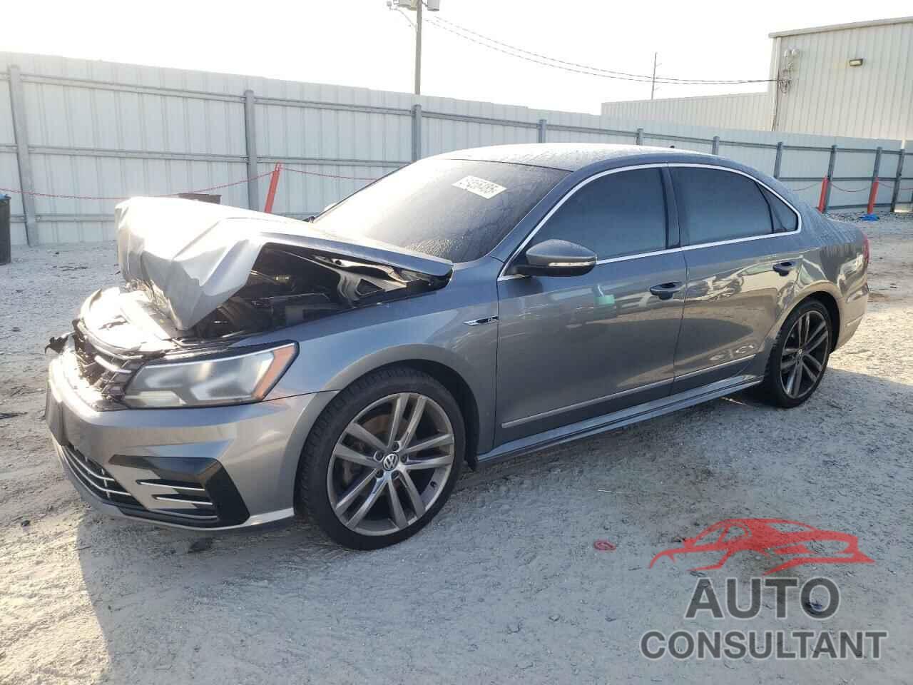 VOLKSWAGEN PASSAT 2017 - 1VWDT7A37HC042084