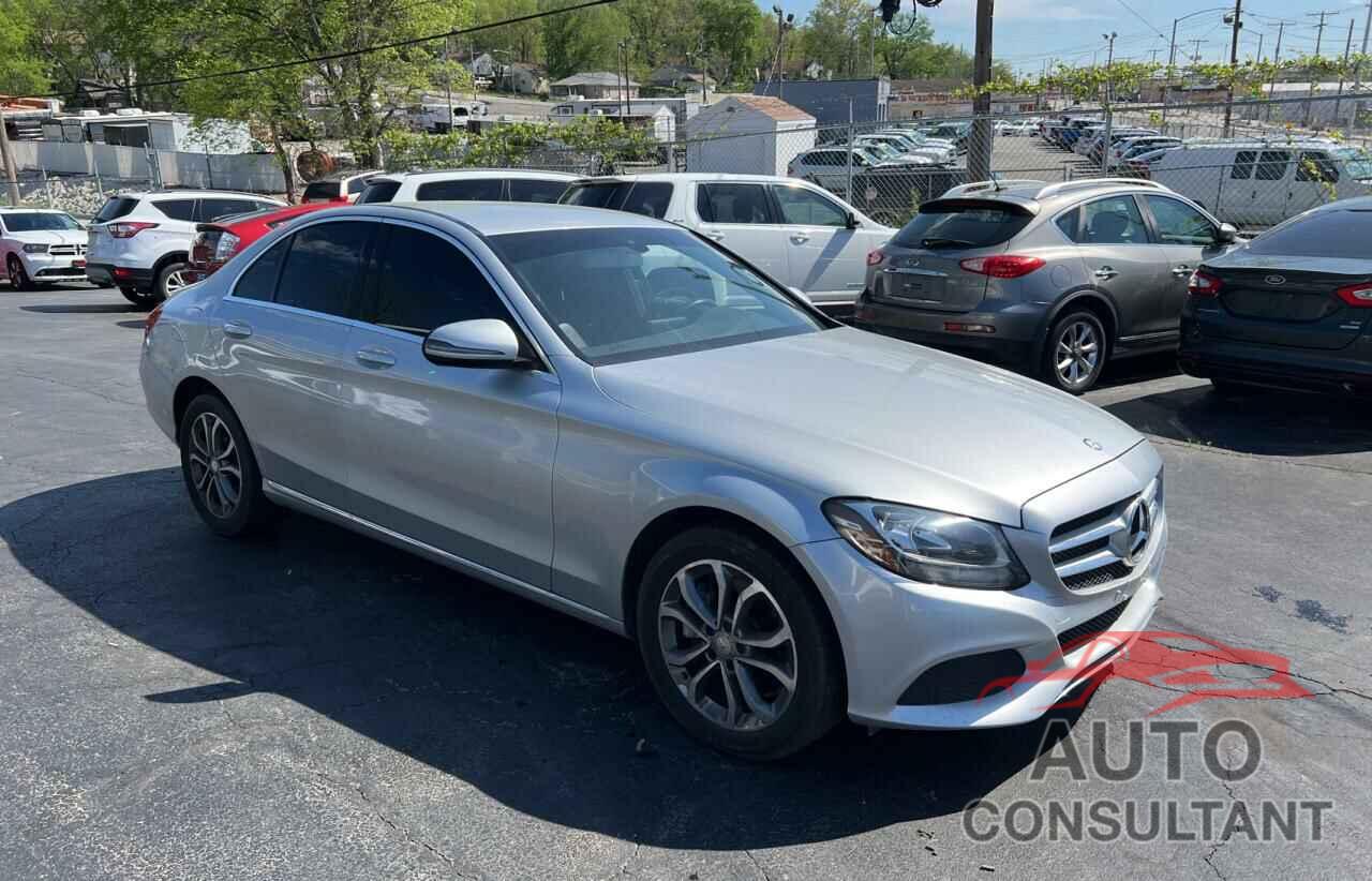 MERCEDES-BENZ C-CLASS 2016 - 55SWF4KB6GU105988