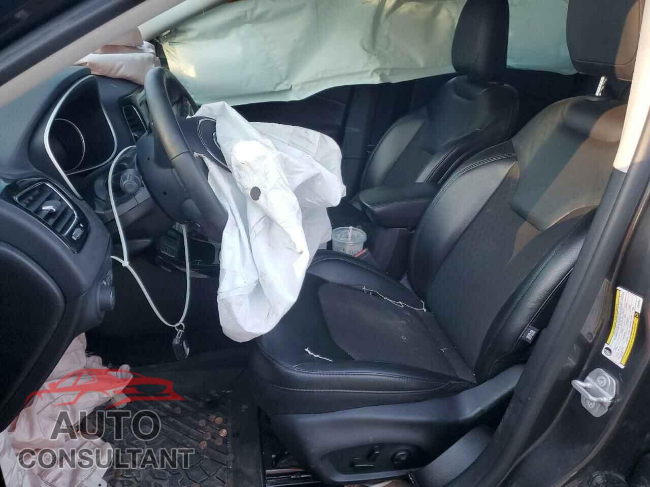 JEEP COMPASS 2019 - 3C4NJCBB7KT654955