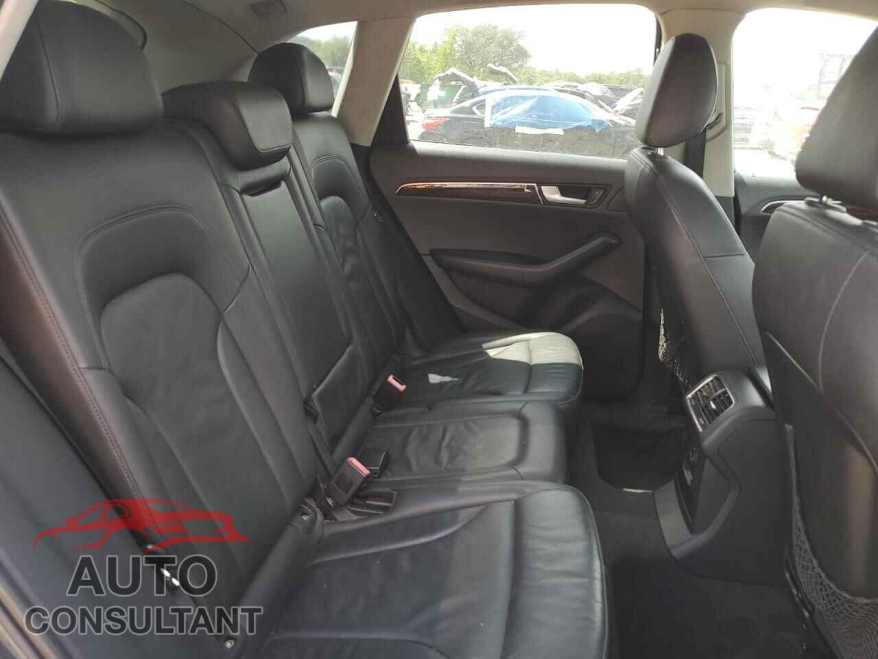 AUDI Q5 2011 - WA1CFAFP4BA090024
