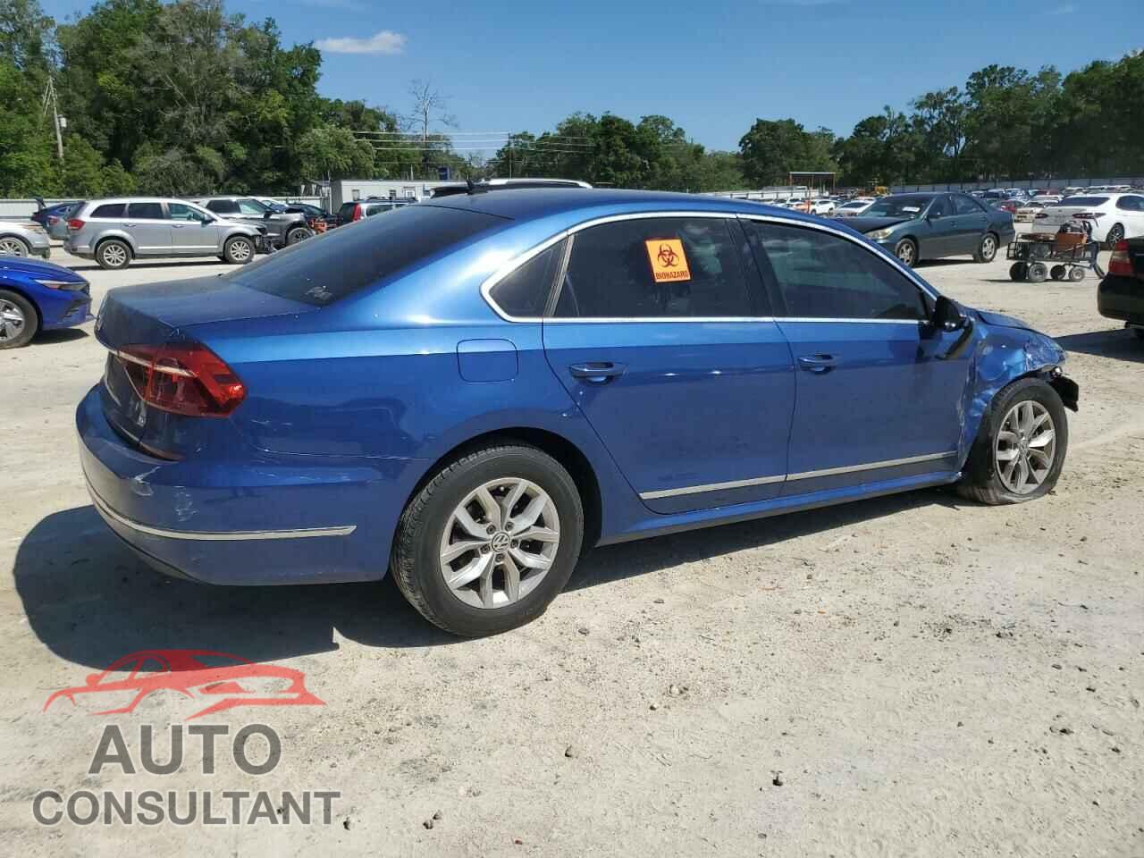 VOLKSWAGEN PASSAT 2017 - 1VWAT7A35HC011693